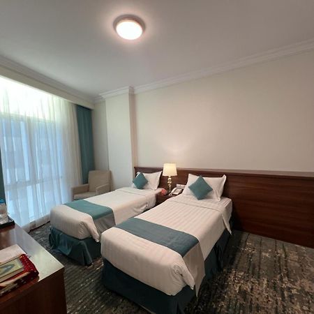 Zaha Al Madina Hotel Медина Экстерьер фото